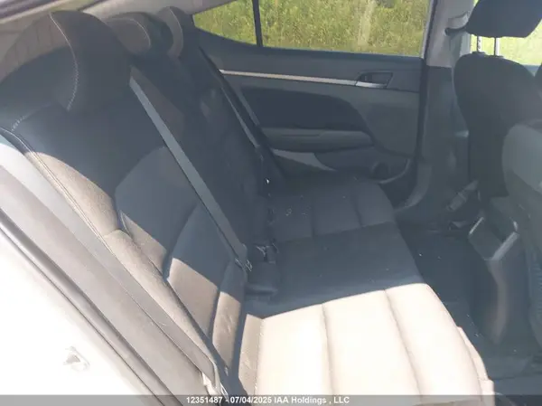 KMHD84LF3JU467291 2018 HYUNDAI ELANTRA - Image 8