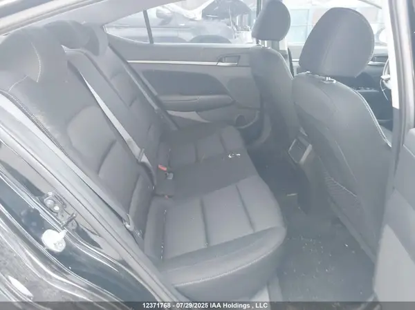 KMHD84LF3JU469140 2018 HYUNDAI ELANTRA - Image 8