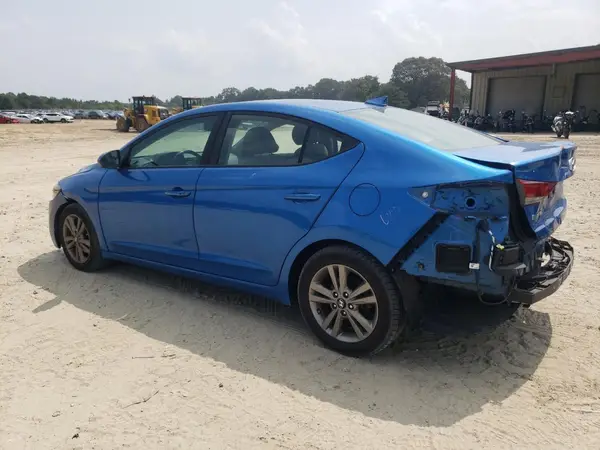 KMHD84LF3JU473026 2018 HYUNDAI ELANTRA - Image 2