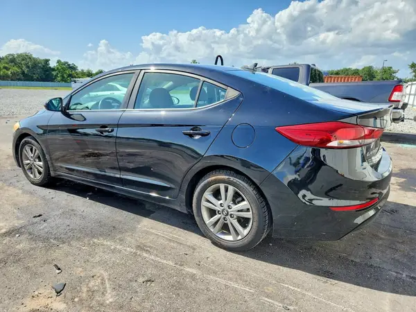 KMHD84LF3JU491087 2018 HYUNDAI ELANTRA - Image 2