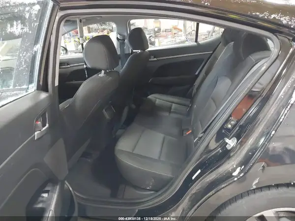 KMHD84LF3JU492028 2018 HYUNDAI ELANTRA - Image 8