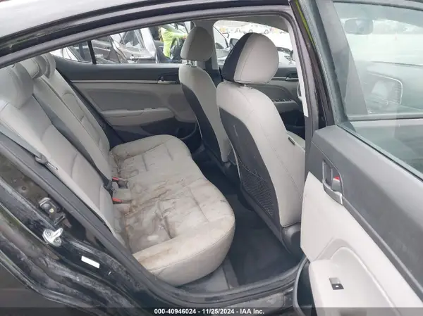 KMHD84LF3JU493258 2018 HYUNDAI ELANTRA - Image 8