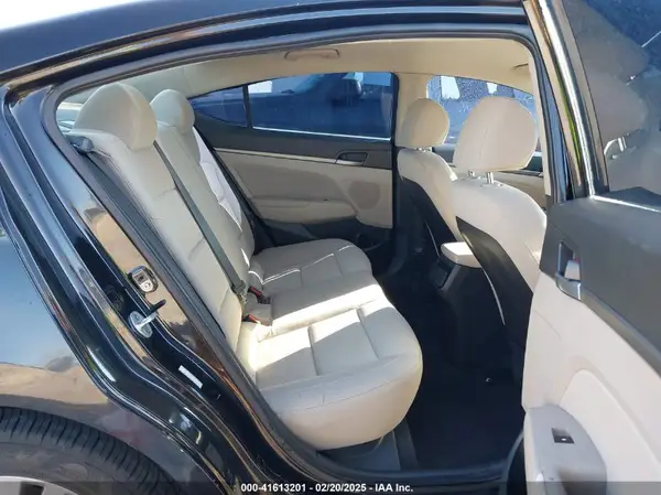 KMHD84LF3JU504159 2018 HYUNDAI ELANTRA - Image 8