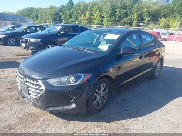 KMHD84LF3JU504310 2018 HYUNDAI ELANTRA - Image 2