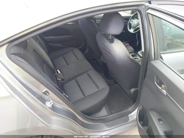 KMHD84LF3JU506803 2018 HYUNDAI ELANTRA - Image 8