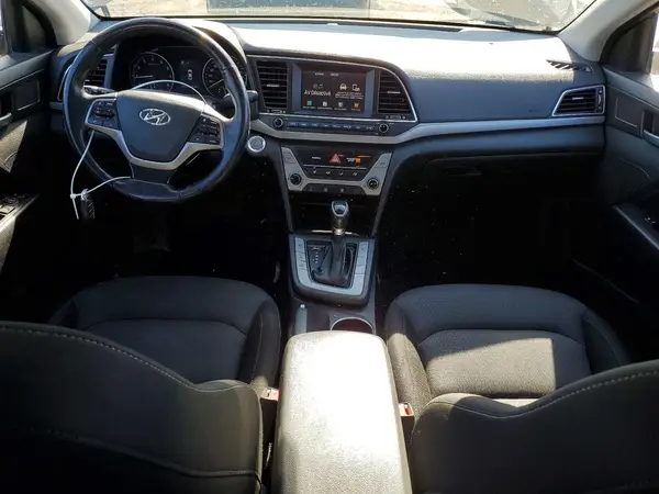KMHD84LF3JU509765 2018 HYUNDAI ELANTRA - Image 8