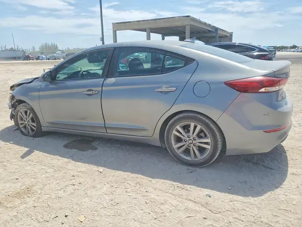 KMHD84LF3JU511709 2018 HYUNDAI ELANTRA - Image 2
