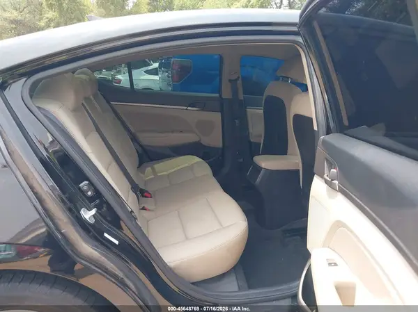 KMHD84LF3JU525139 2018 HYUNDAI ELANTRA - Image 8