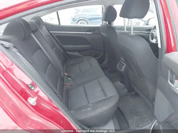 KMHD84LF3JU553698 2018 HYUNDAI ELANTRA - Image 8