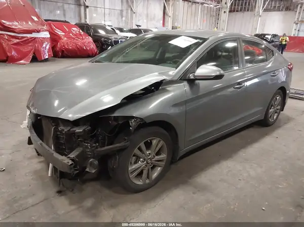 KMHD84LF3JU554382 2018 HYUNDAI ELANTRA - Image 2