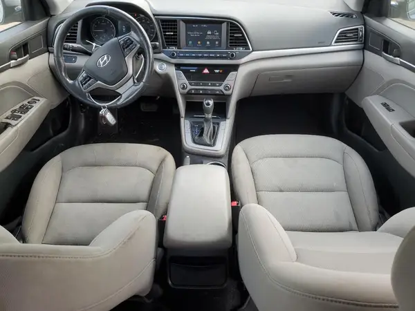 KMHD84LF3JU560750 2018 HYUNDAI ELANTRA - Image 8