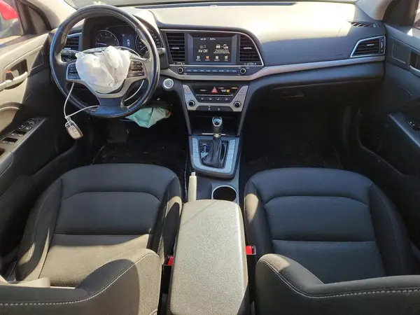 KMHD84LF3JU568248 2018 HYUNDAI ELANTRA - Image 8