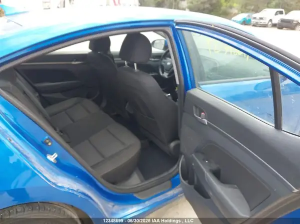 KMHD84LF3JU568864 2018 HYUNDAI ELANTRA - Image 8