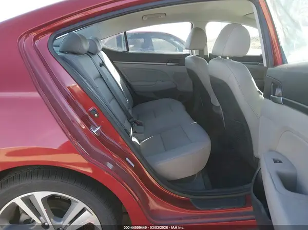 KMHD84LF3JU574020 2018 HYUNDAI ELANTRA - Image 8