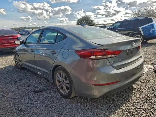 KMHD84LF3JU576849 2018 HYUNDAI ELANTRA - Image 2
