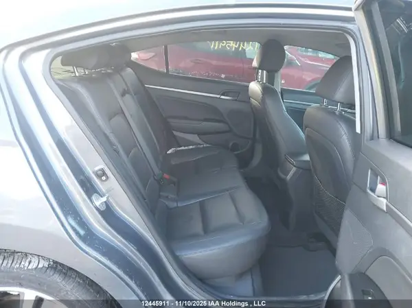 KMHD84LF3JU580058 2018 HYUNDAI ELANTRA - Image 8