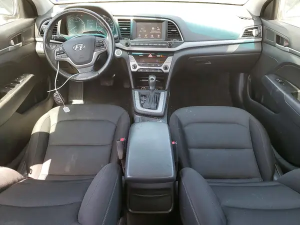 KMHD84LF3JU586197 2018 HYUNDAI ELANTRA - Image 8