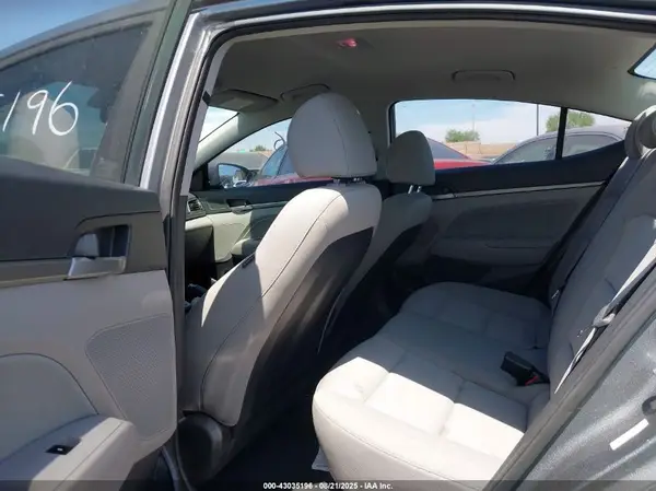 KMHD84LF3JU590248 2018 HYUNDAI ELANTRA - Image 8