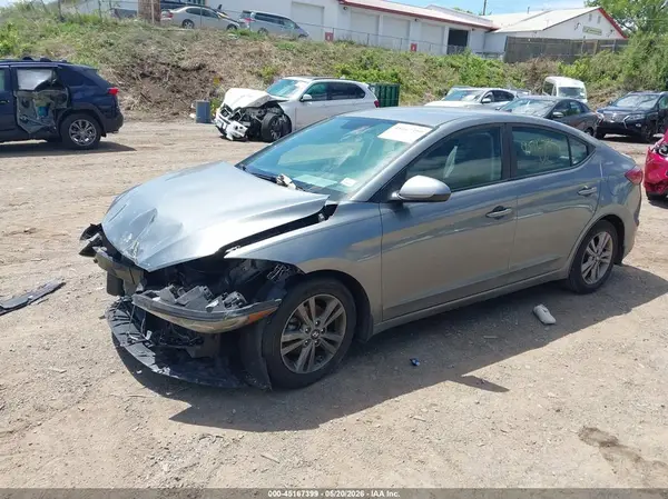 KMHD84LF3JU606805 2018 HYUNDAI ELANTRA - Image 2