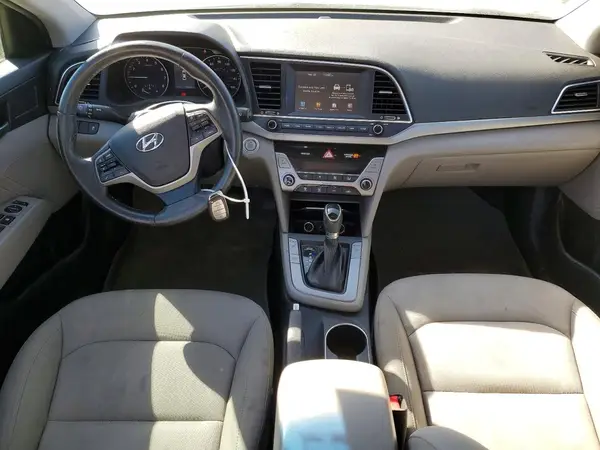 KMHD84LF3JU608800 2018 HYUNDAI ELANTRA - Image 8