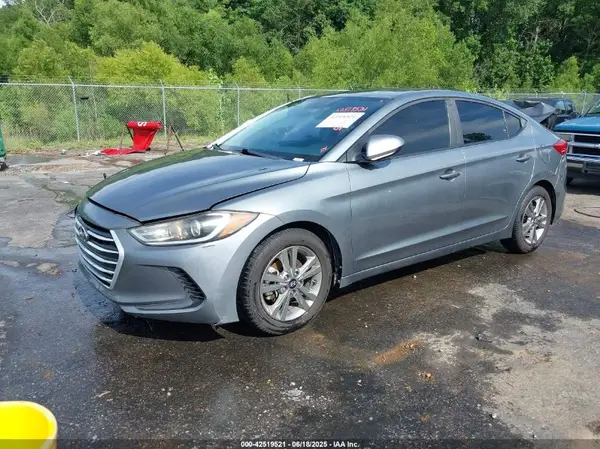 KMHD84LF3JU609719 2018 HYUNDAI ELANTRA - Image 2