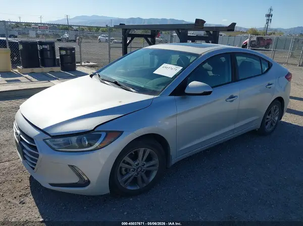 KMHD84LF3JU629159 2018 HYUNDAI ELANTRA - Image 2