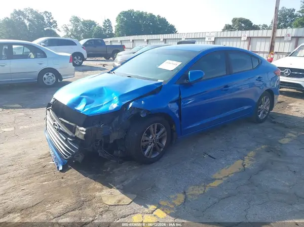 KMHD84LF3JU657334 2018 HYUNDAI ELANTRA - Image 2