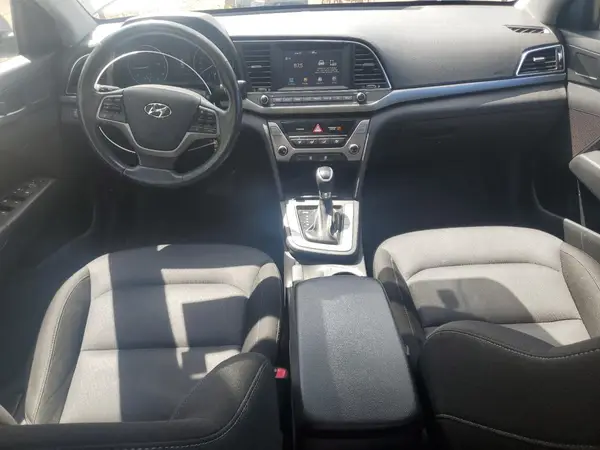 KMHD84LF3JU661996 2018 HYUNDAI ELANTRA - Image 8