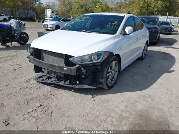 KMHD84LF3JU664008 2018 HYUNDAI ELANTRA - Image 2