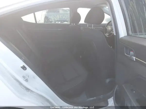 KMHD84LF3JU668981 2018 HYUNDAI ELANTRA - Image 8