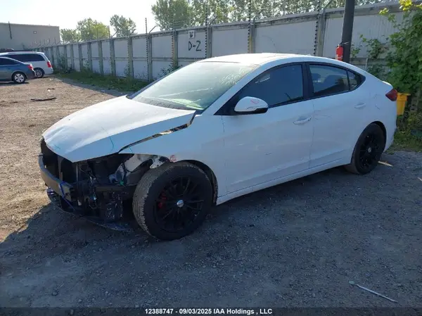 KMHD84LF3JU672884 2018 HYUNDAI ELANTRA - Image 2