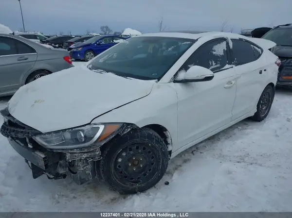 KMHD84LF3JU672920 2018 HYUNDAI ELANTRA - Image 2