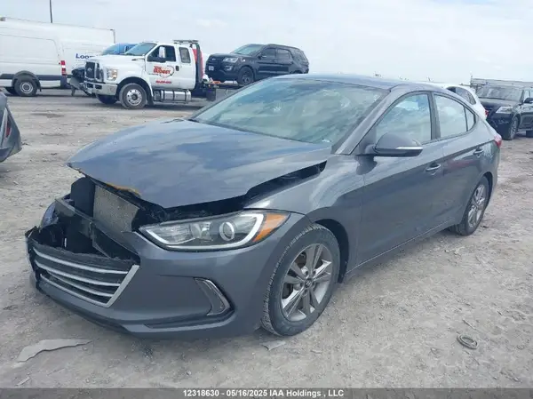 KMHD84LF3JU679253 2018 HYUNDAI ELANTRA - Image 2