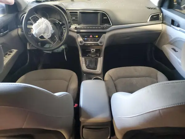 KMHD84LF3JU704989 2018 HYUNDAI ELANTRA - Image 8