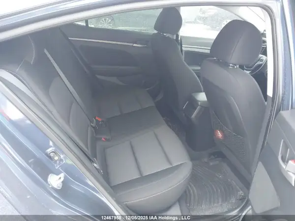 KMHD84LF3JU711991 2018 HYUNDAI ELANTRA - Image 8