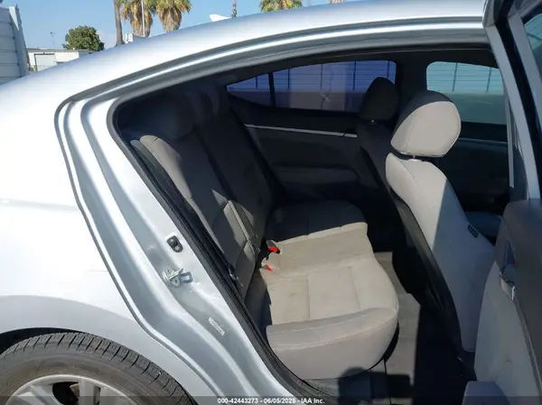 KMHD84LF3KU731160 2019 HYUNDAI ELANTRA - Image 8