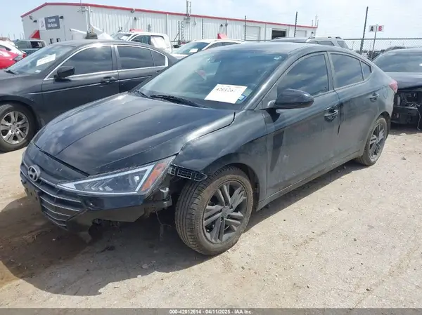 KMHD84LF3KU735791 2019 HYUNDAI ELANTRA - Image 2