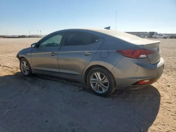 KMHD84LF3KU738187 2019 HYUNDAI ELANTRA - Image 2