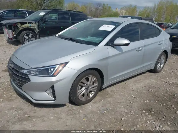 KMHD84LF3KU745205 2019 HYUNDAI ELANTRA - Image 2