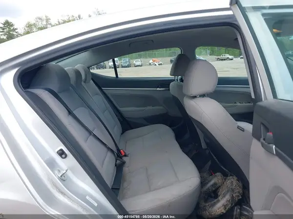 KMHD84LF3KU746113 2019 HYUNDAI ELANTRA - Image 8