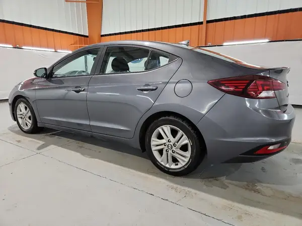 KMHD84LF3KU749318 2019 HYUNDAI ELANTRA - Image 2