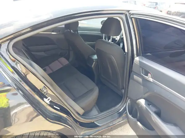 KMHD84LF3KU753062 2019 HYUNDAI ELANTRA - Image 8