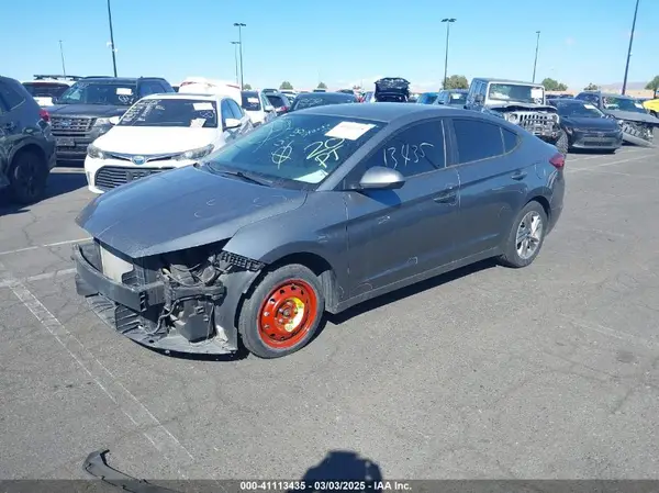 KMHD84LF3KU757225 2019 HYUNDAI ELANTRA - Image 2