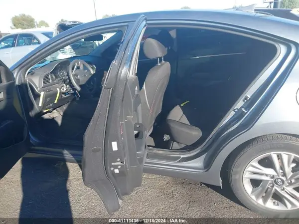 KMHD84LF3KU757225 2019 HYUNDAI ELANTRA - Image 8