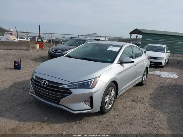 KMHD84LF3KU808075 2019 HYUNDAI ELANTRA - Image 2