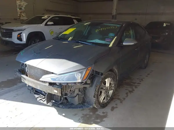 KMHD84LF3KU822607 2019 HYUNDAI ELANTRA - Image 2