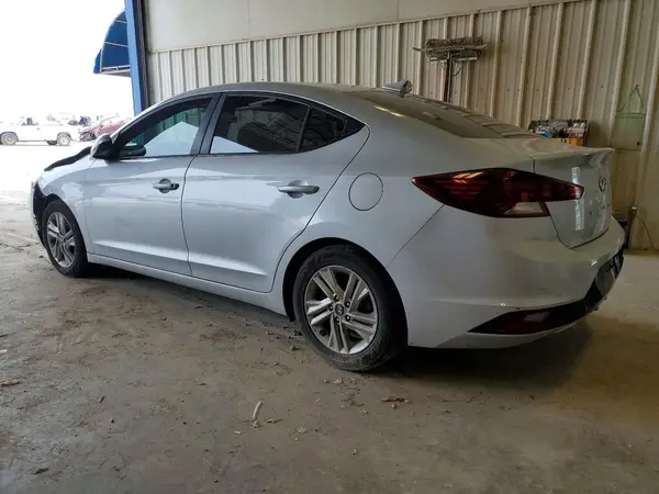 KMHD84LF3KU850990 2019 HYUNDAI ELANTRA - Image 2