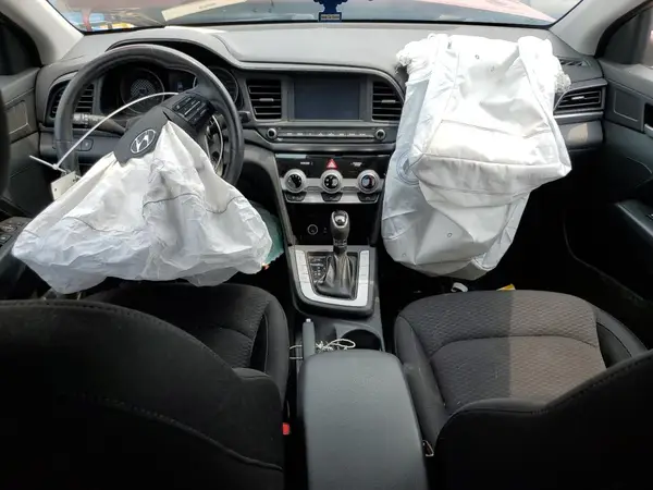 KMHD84LF3KU855686 2019 HYUNDAI ELANTRA - Image 8