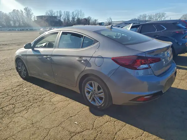 KMHD84LF3LU057111 2020 HYUNDAI ELANTRA - Image 2