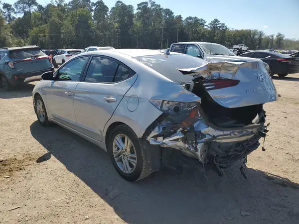 KMHD84LF3LU061143 2020 HYUNDAI ELANTRA - Image 2